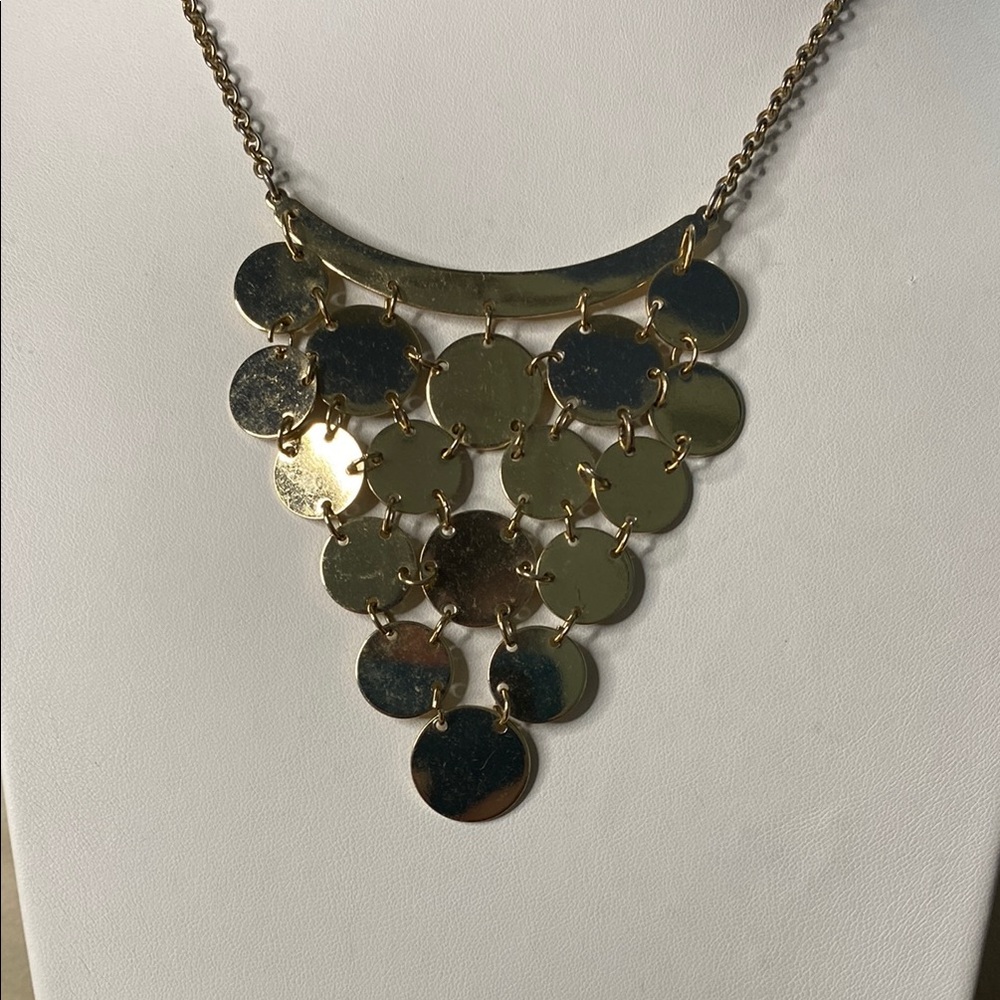 10/$10  Chic Gold Disc Necklace